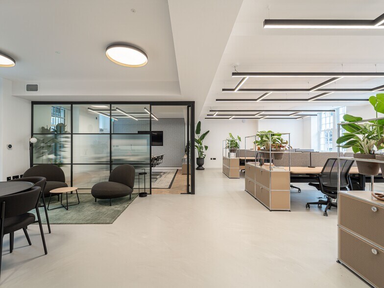 15 Berkeley St, Londres à louer - Photo intérieure – Image 3 sur 16