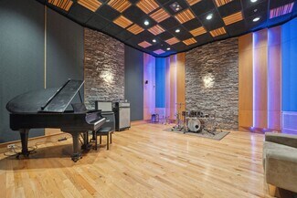 Plus de détails pour 3120 Latrobe Dr, Charlotte, NC - Local d’activités à vendre