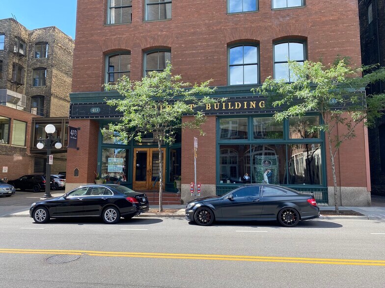 413 Wacouta St, Saint Paul, MN à louer - Photo principale – Image 1 sur 128