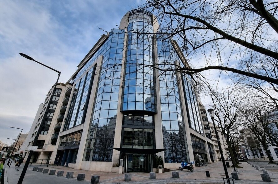 151-159 Rue De Silly, Boulogne-Billancourt à louer - Photo de l’immeuble – Image 2 sur 6