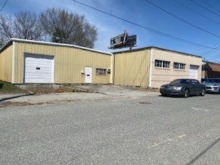 Plus de détails pour 421 Station St, Cranston, RI - Industriel/Logistique à vendre