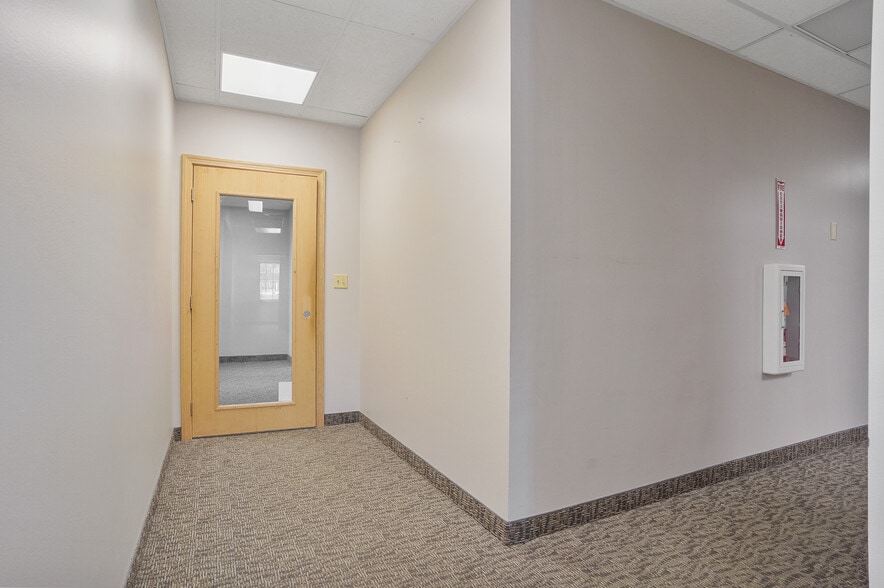 3333 Massillon Rd, Akron, OH à louer - Photo de l’immeuble – Image 3 sur 21
