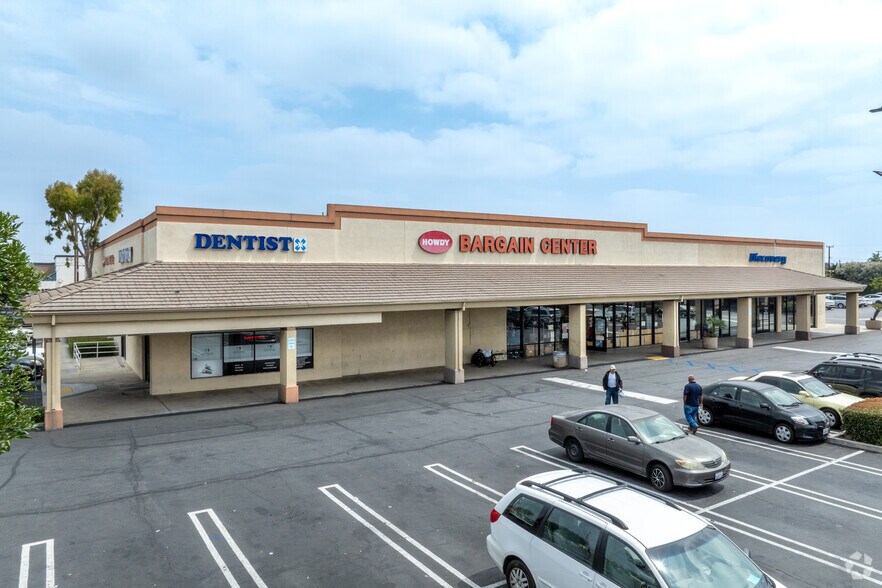 8888-8998 Knott Ave, Buena Park, CA à louer - Photo principale – Image 3 sur 13