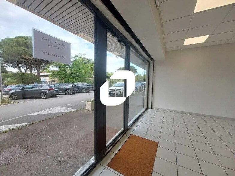 Bureau dans Clapiers à louer - Photo de l’immeuble – Image 3 sur 7