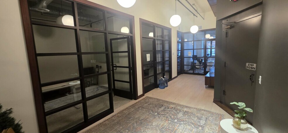 201 S Broadway Ave, Albert Lea, MN à louer - Photo de l’immeuble – Image 3 sur 58