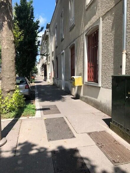 Bureau dans Orléans à vendre - Photo de l’immeuble – Image 1 sur 5