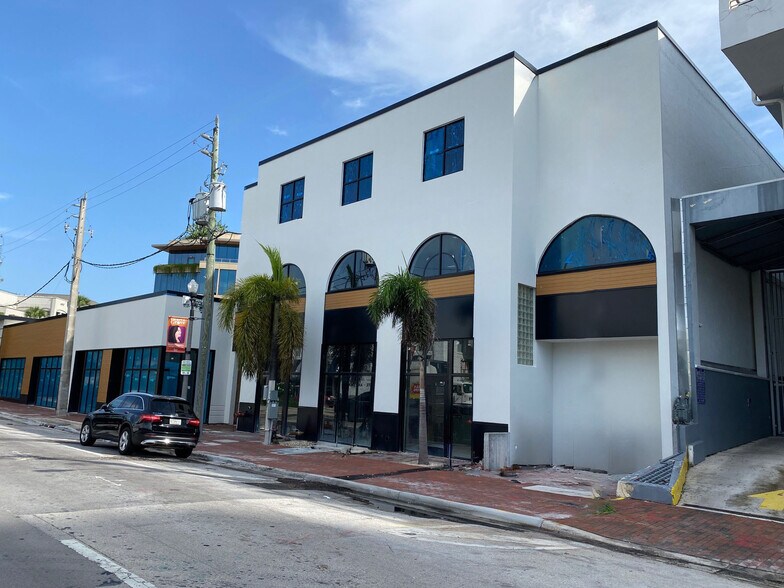 2975 McFarlane rd, Coconut Grove, FL à louer - Photo de l’immeuble – Image 2 sur 2