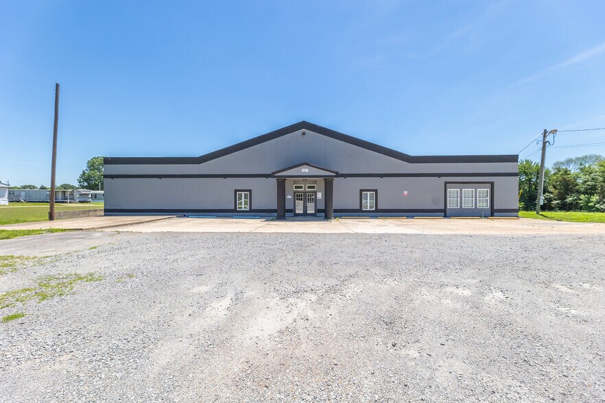 602 E Outer Rd, Poplar Bluff, MO à vendre - Photo de l’immeuble – Image 1 sur 26