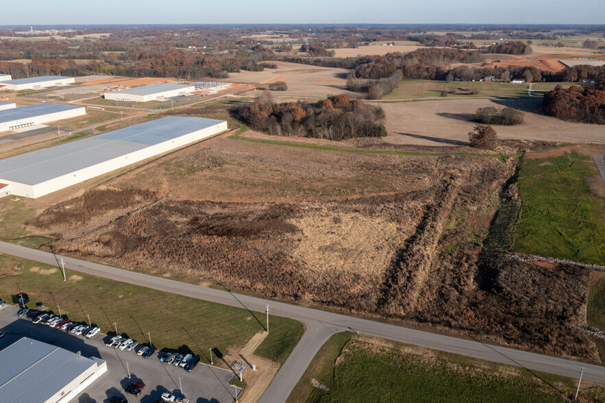 720 Garvin Ln, Franklin, KY à vendre - Photo de l’immeuble – Image 3 sur 7