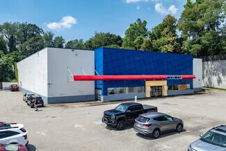 Plus de détails pour 3735 William Penn Hwy, Monroeville, PA - Local commercial à louer