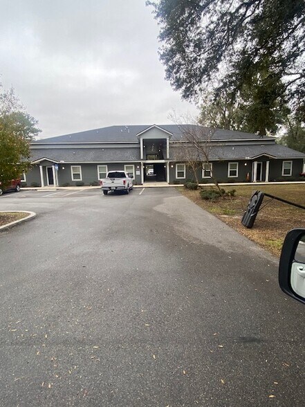 806 Oak St, Green Cove Springs, FL à vendre - Photo de l’immeuble – Image 3 sur 3