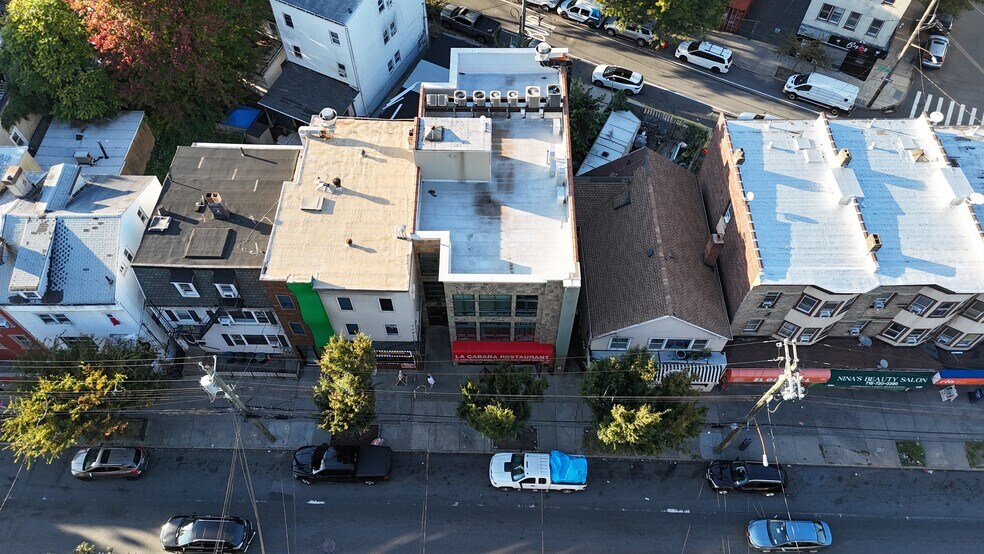 97 Victory Blvd, Staten Island, NY à vendre - Photo de l’immeuble – Image 3 sur 37