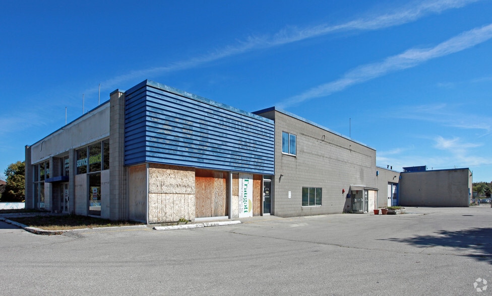 4121 Kingston Rd, Toronto, ON à vendre - Photo de l’immeuble – Image 3 sur 7