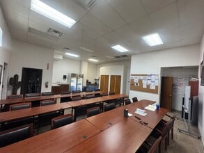 5824 S 25th St, Phoenix, AZ à louer Photo intérieure– Image 2 sur 5