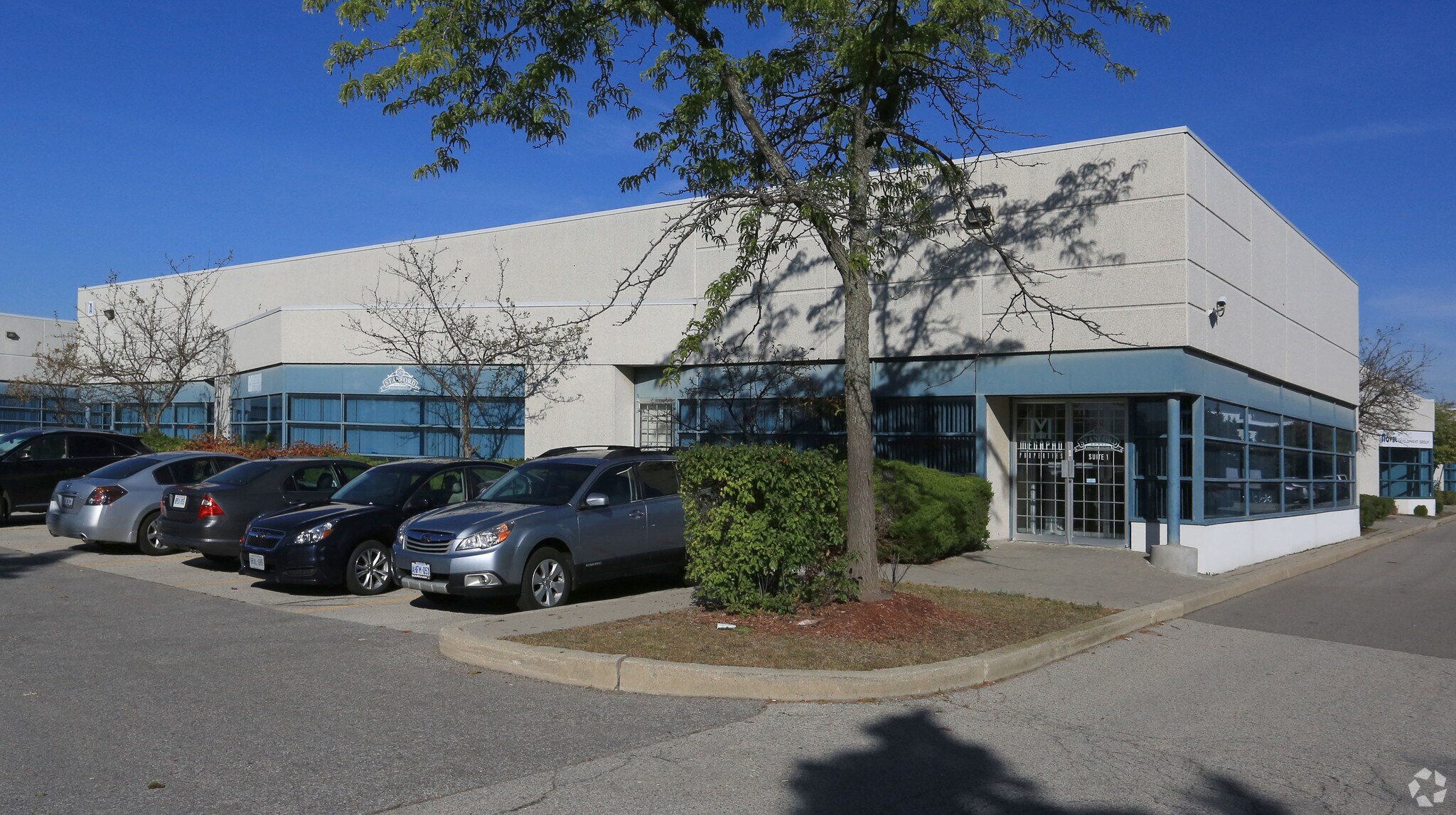 40 Vogell Rd, Richmond Hill, ON à louer Photo principale– Image 1 sur 8