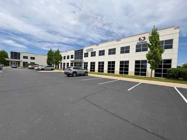 1330 Win Hentschel Blvd, West Lafayette, IN à louer - Photo de l’immeuble – Image 1 sur 29