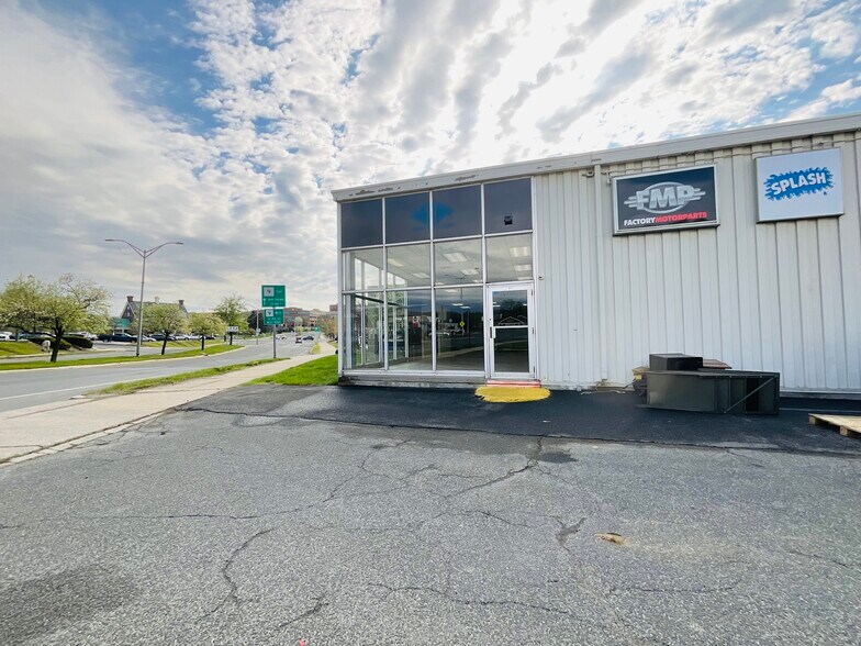 113 West St, Pittsfield, MA à louer - Photo de l’immeuble – Image 3 sur 20