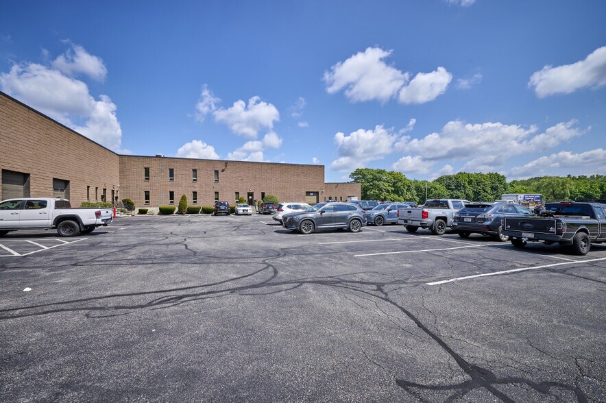 1 Melvin unit C St, Wakefield, MA à louer - Photo de l’immeuble – Image 3 sur 27