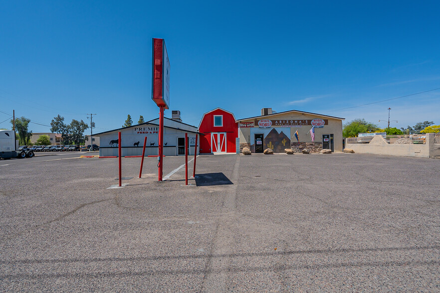 17230 Cave Creek Rd, Phoenix, AZ à louer - Photo de l’immeuble – Image 2 sur 25