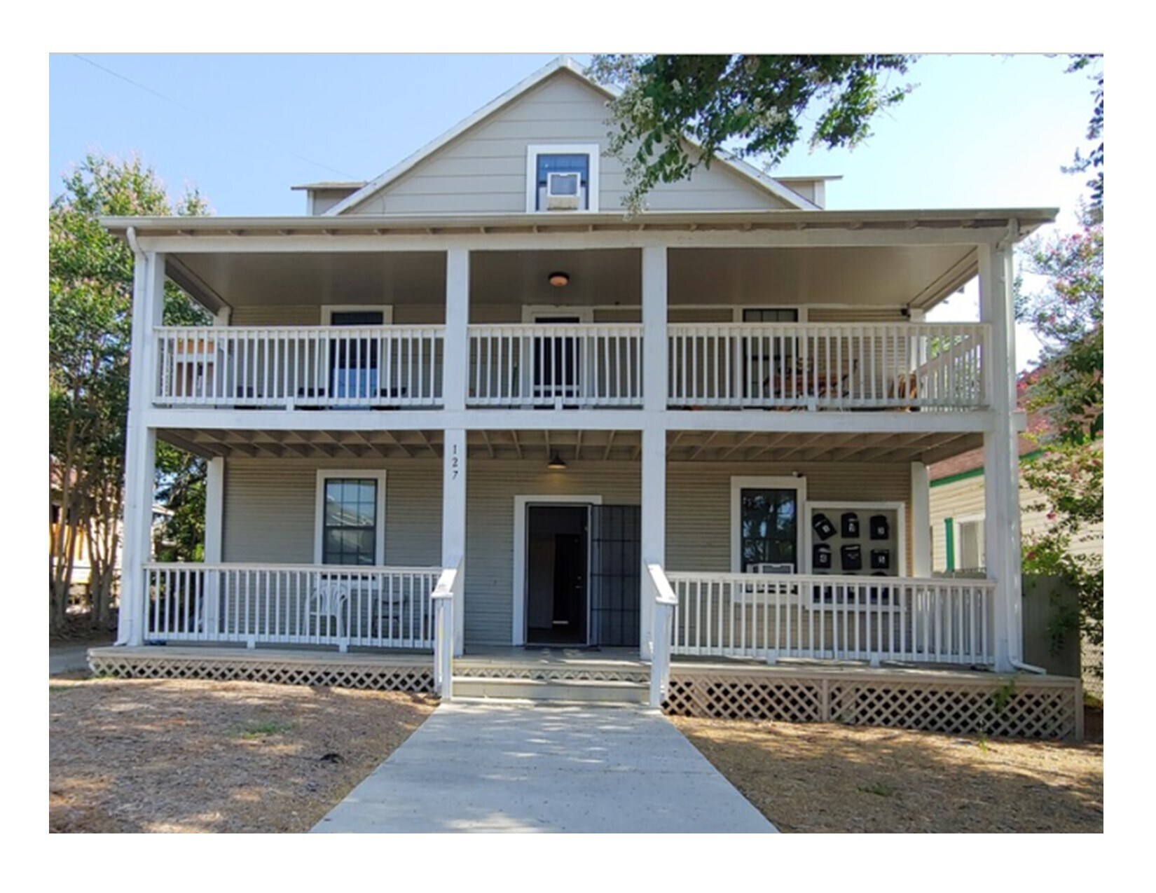 127 Sandmeyer St, San Antonio, TX à vendre Photo principale– Image 1 sur 4