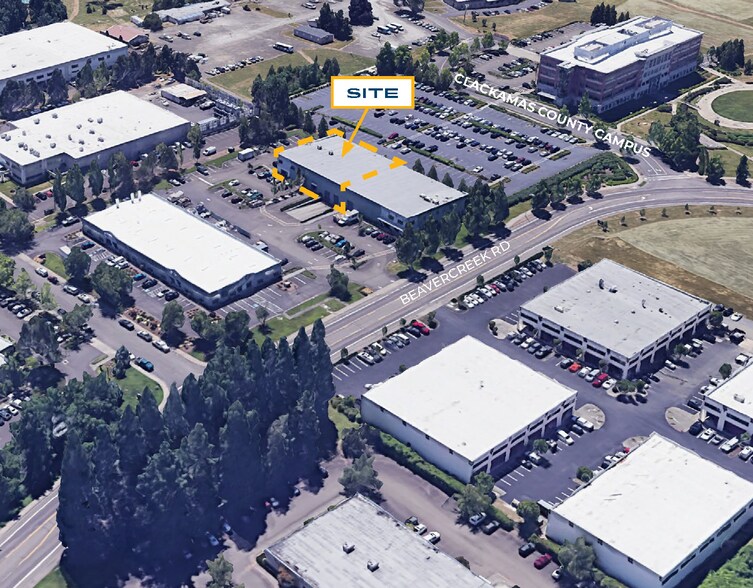 270 S Beavercreek Rd, Oregon City, OR à louer - Photo de l’immeuble – Image 3 sur 4