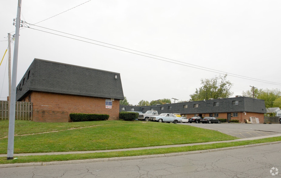 2373 Belcher Dr, Columbus, OH à vendre - Photo de l’immeuble – Image 2 sur 35