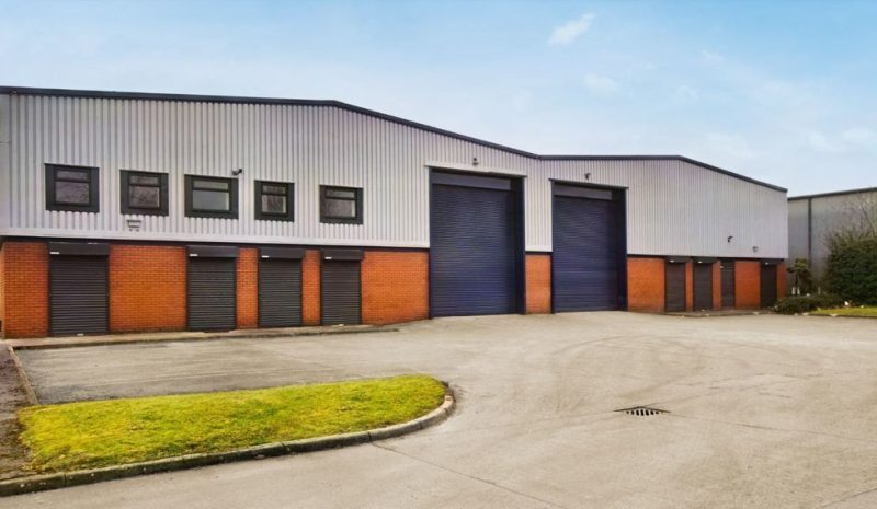 Poole Hall Rd, Ellesmere Port à louer - Photo de l’immeuble – Image 1 sur 2