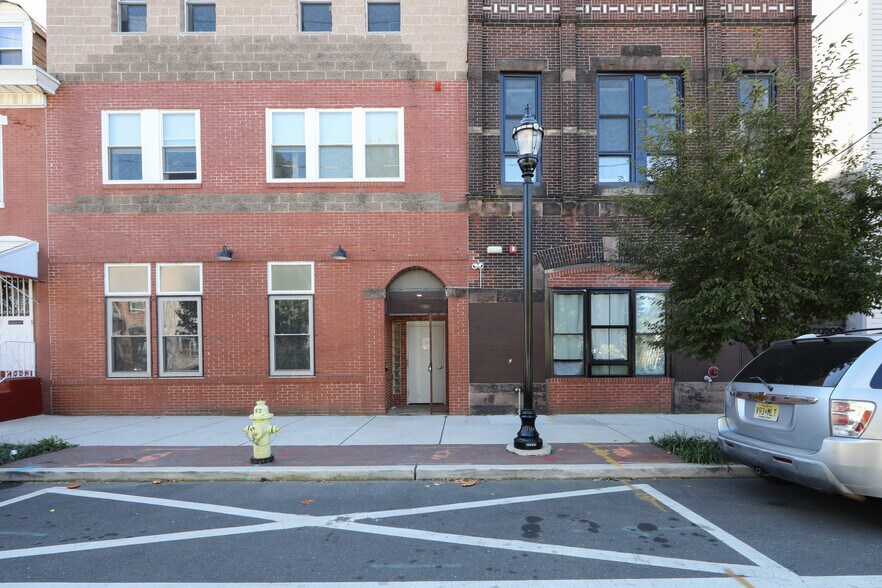 322 Vine St, Camden, NJ à vendre - Photo de l’immeuble – Image 3 sur 43