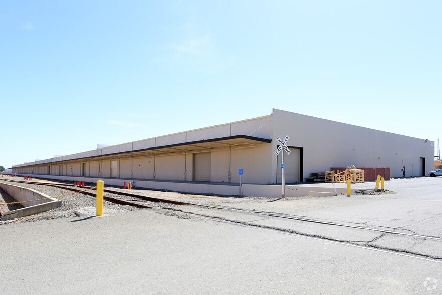 4251 Iowa St, Benicia, CA à louer - Photo de l’immeuble – Image 3 sur 6