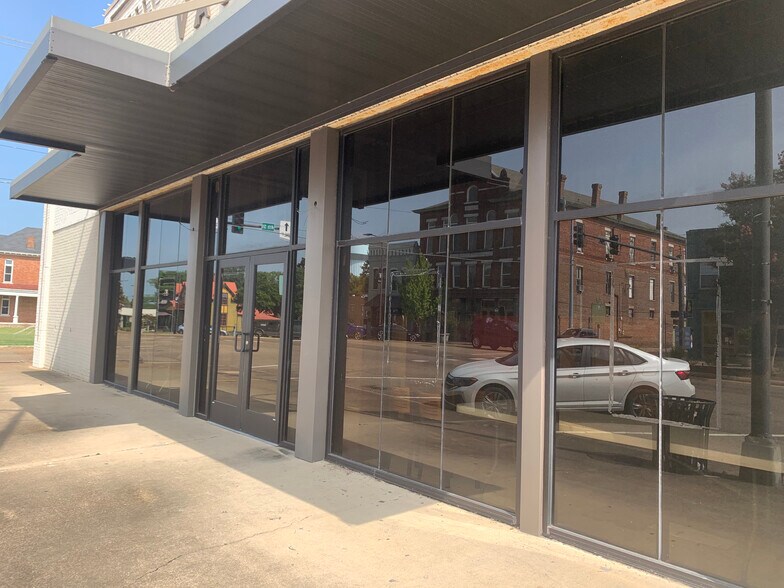 401 Main St, Columbus, MS à louer - Photo de l’immeuble – Image 3 sur 6