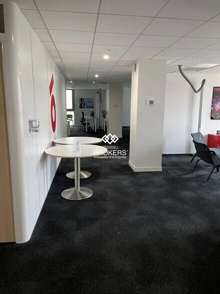 17 Avenue Du Pré De Challes, Annecy à louer - Photo de l’immeuble – Image 1 sur 3