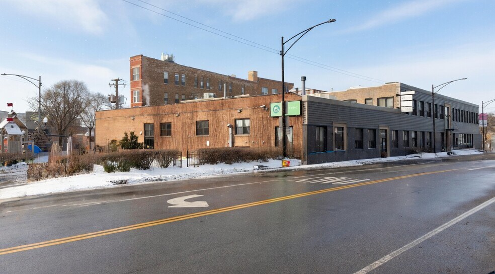 2214 N Elston Ave, Chicago, IL à louer - Photo principale – Image 1 sur 24