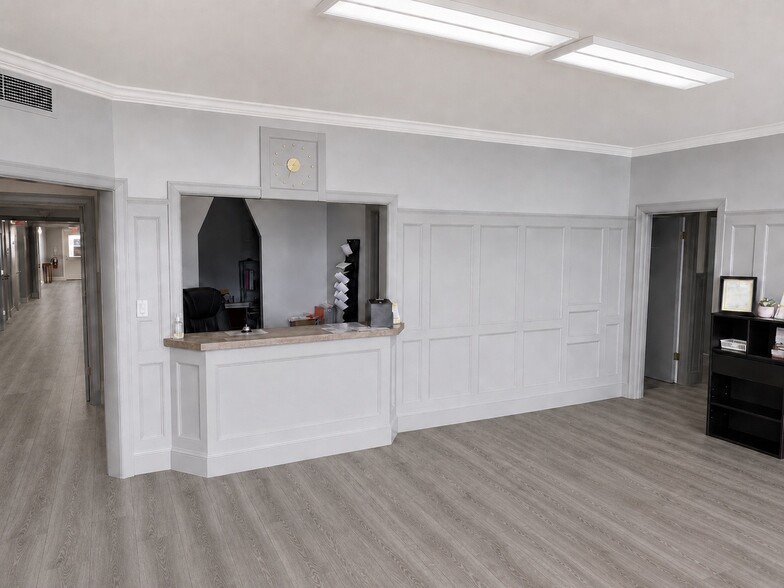 316 E Main St, Gallatin, TN à louer - Hall d’entrée – Image 2 sur 3