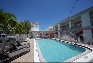 Plus de détails pour 345 Hamden Dr, Clearwater, FL - Hôtellerie à vendre