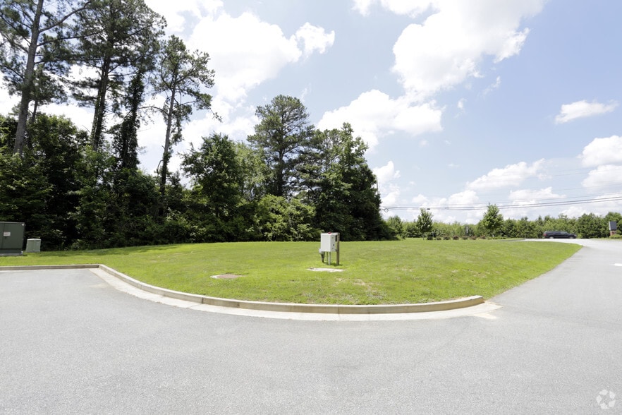 2518-A Loganville Hwy, Grayson, GA à vendre - Photo principale – Image 1 sur 9