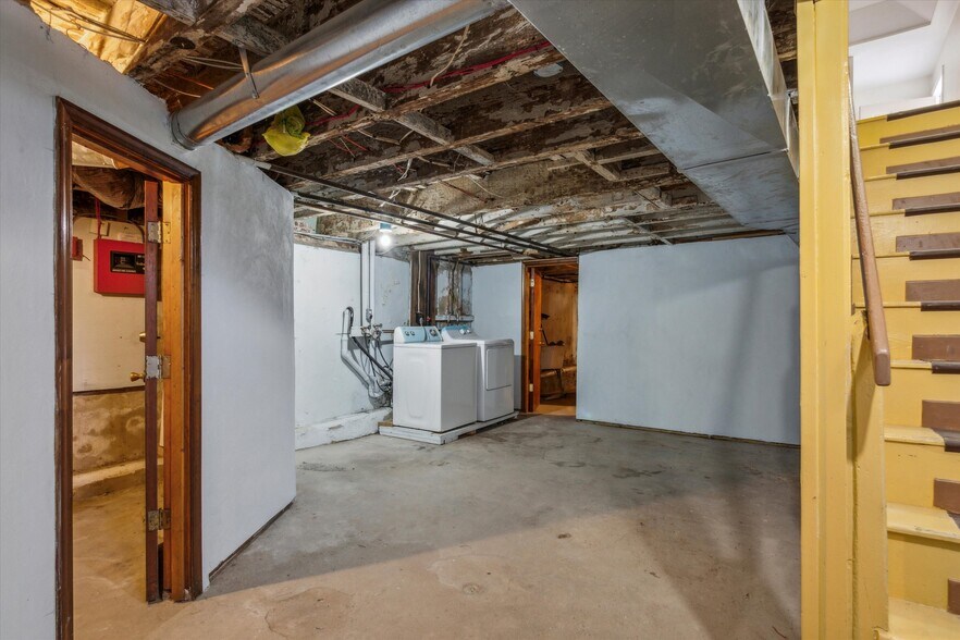 2855 E Thompson St, Philadelphia, PA à vendre - Photo intérieure – Image 3 sur 52