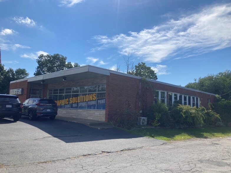 210 S Franklin St, Holbrook, MA à vendre - Photo de l’immeuble – Image 2 sur 7