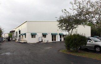 Plus de détails pour 2602 NE 9th Ave, Cape Coral, FL - Industriel/Logistique à louer