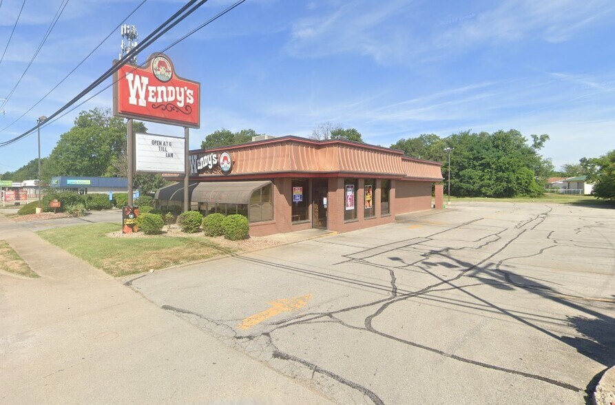 4312 Cane Run Rd, Louisville, KY à louer - Photo de l’immeuble – Image 3 sur 6