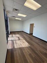 380 E State Highway CC, Nixa, MO à louer Photo de l’immeuble– Image 2 sur 15