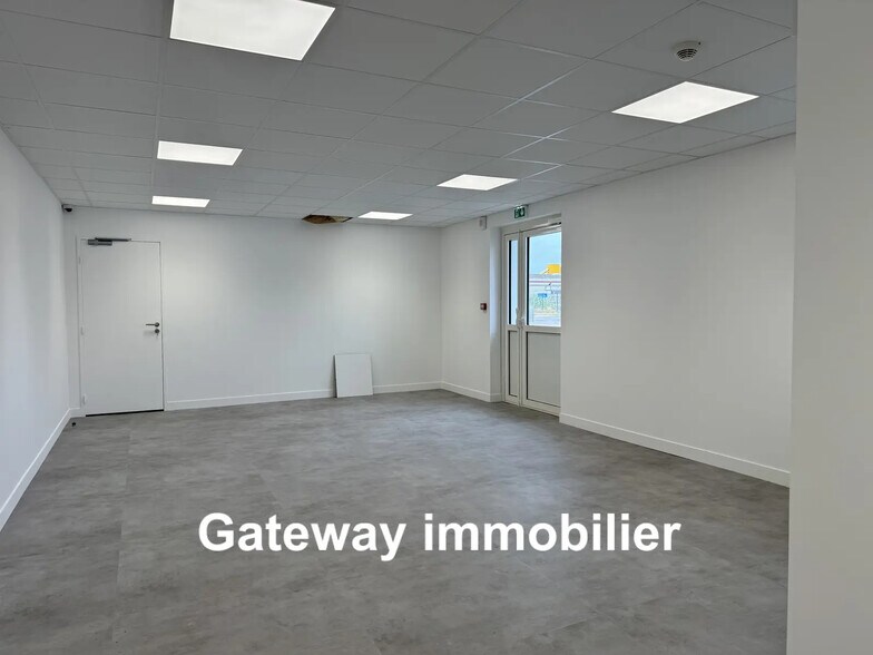 Industriel/Logistique dans Avermes à louer - Photo de l’immeuble – Image 3 sur 5