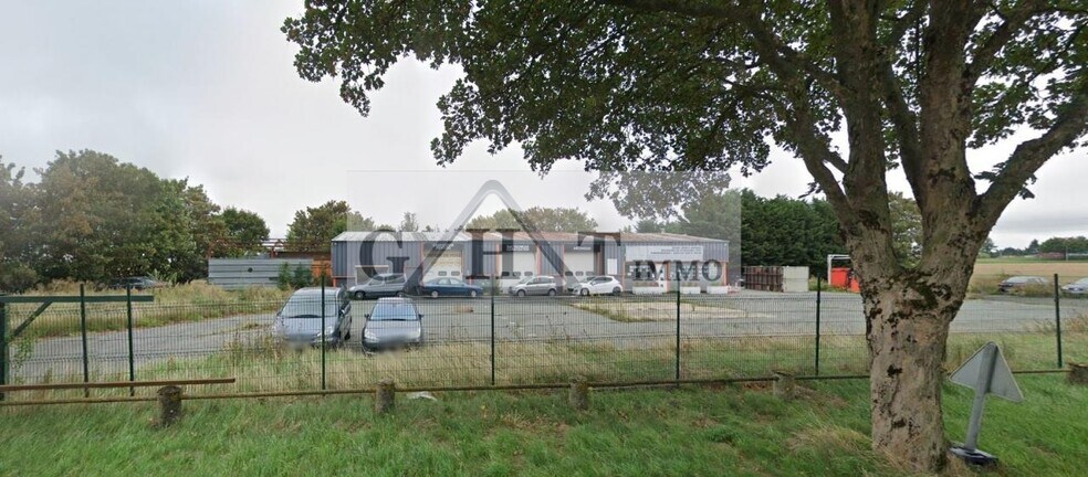 Industriel/Logistique dans Angerville à vendre - Photo de l’immeuble – Image 1 sur 1
