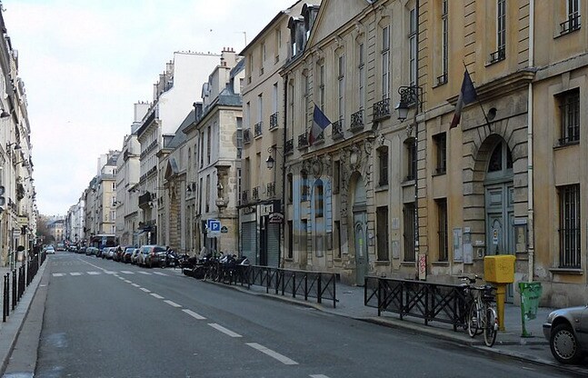 Local commercial dans Paris à louer - Photo de l’immeuble – Image 1 sur 2