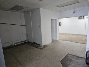 7811-7819 Aurora Ave N, Seattle, WA à louer Photo intérieure– Image 1 sur 4