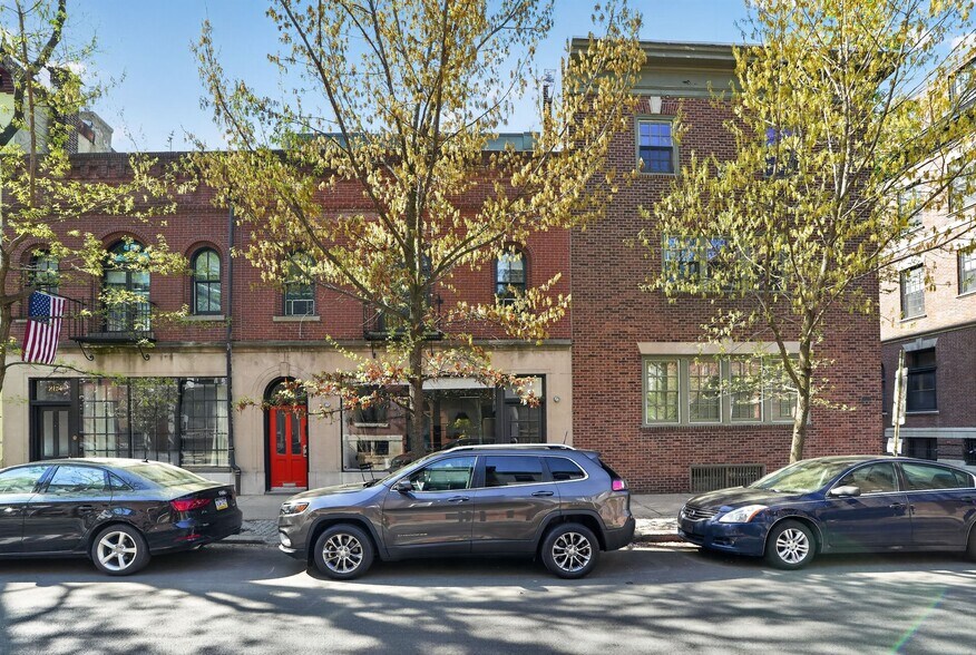 2116 Locust St, Philadelphia, PA à louer - Photo de l’immeuble – Image 3 sur 14