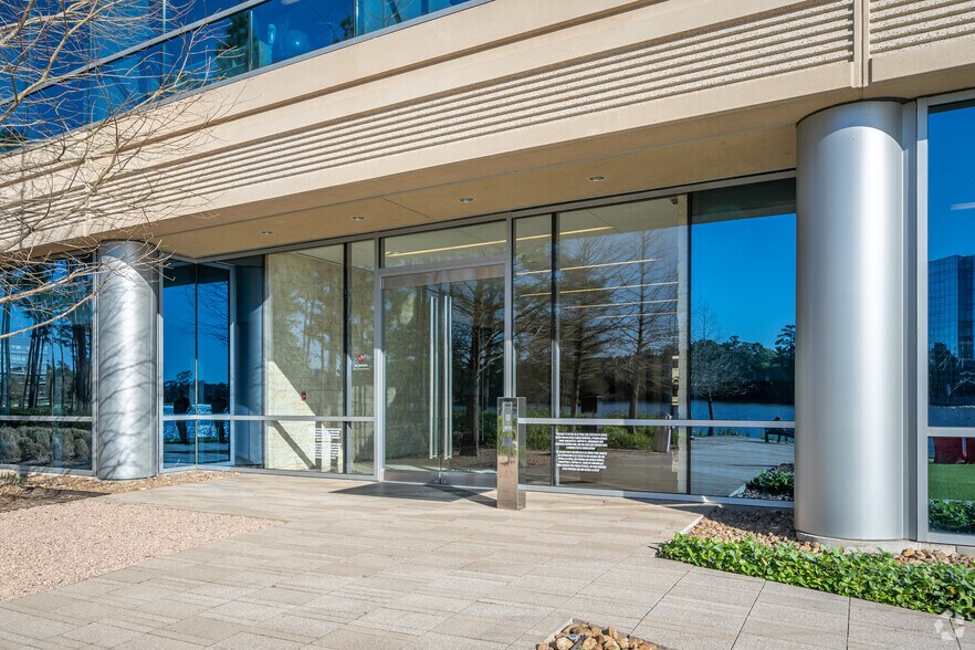 1790 Hughes Landing Blvd, The Woodlands, TX à louer - Photo de l’immeuble – Image 1 sur 7