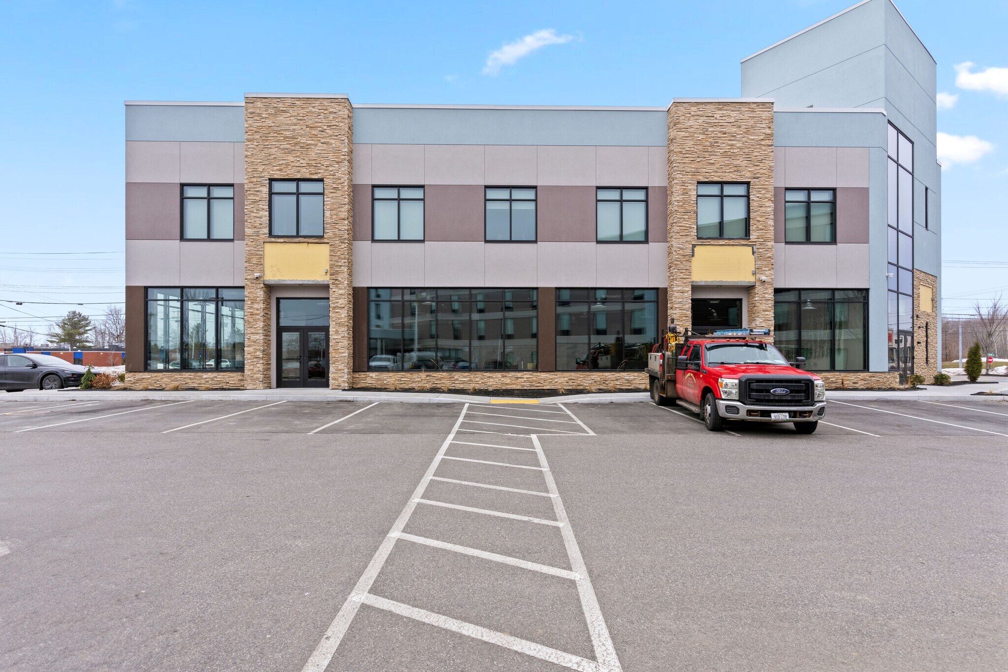 56 Maine Mall Rd, South Portland, ME à louer Photo principale– Image 1 sur 7