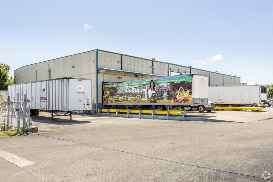 4206 Mercantile Ave, Naples, FL à louer - Photo principale – Image 1 sur 12