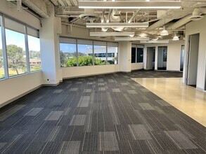 400 Corporate Pointe, Culver City, CA à louer Photo intérieure– Image 1 sur 8