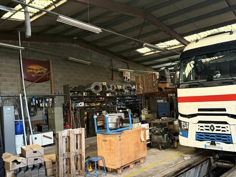 Local d'activités dans Molsheim à vendre - Photo de l’immeuble – Image 1 sur 2